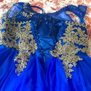 - nice prom dress , or gradation dress ..